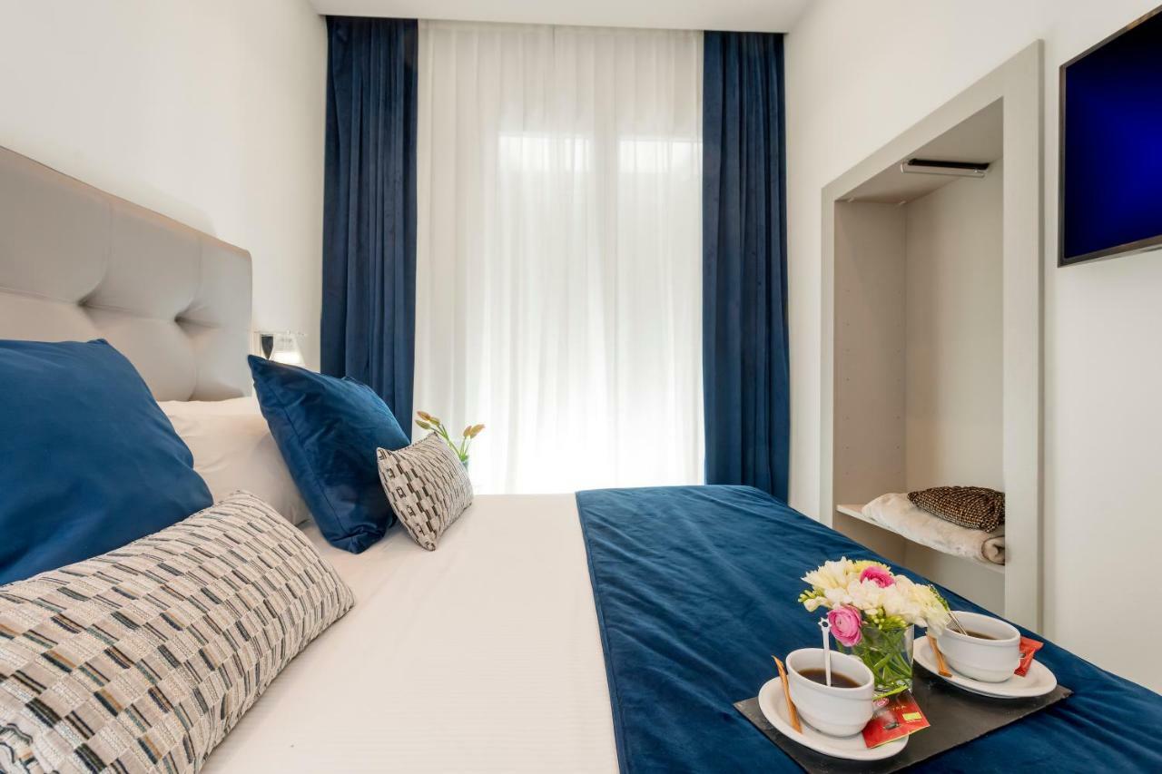 เรซิเดนซา ซานาร์เดลลี Bed & Breakfast โรม ภายนอก รูปภาพ