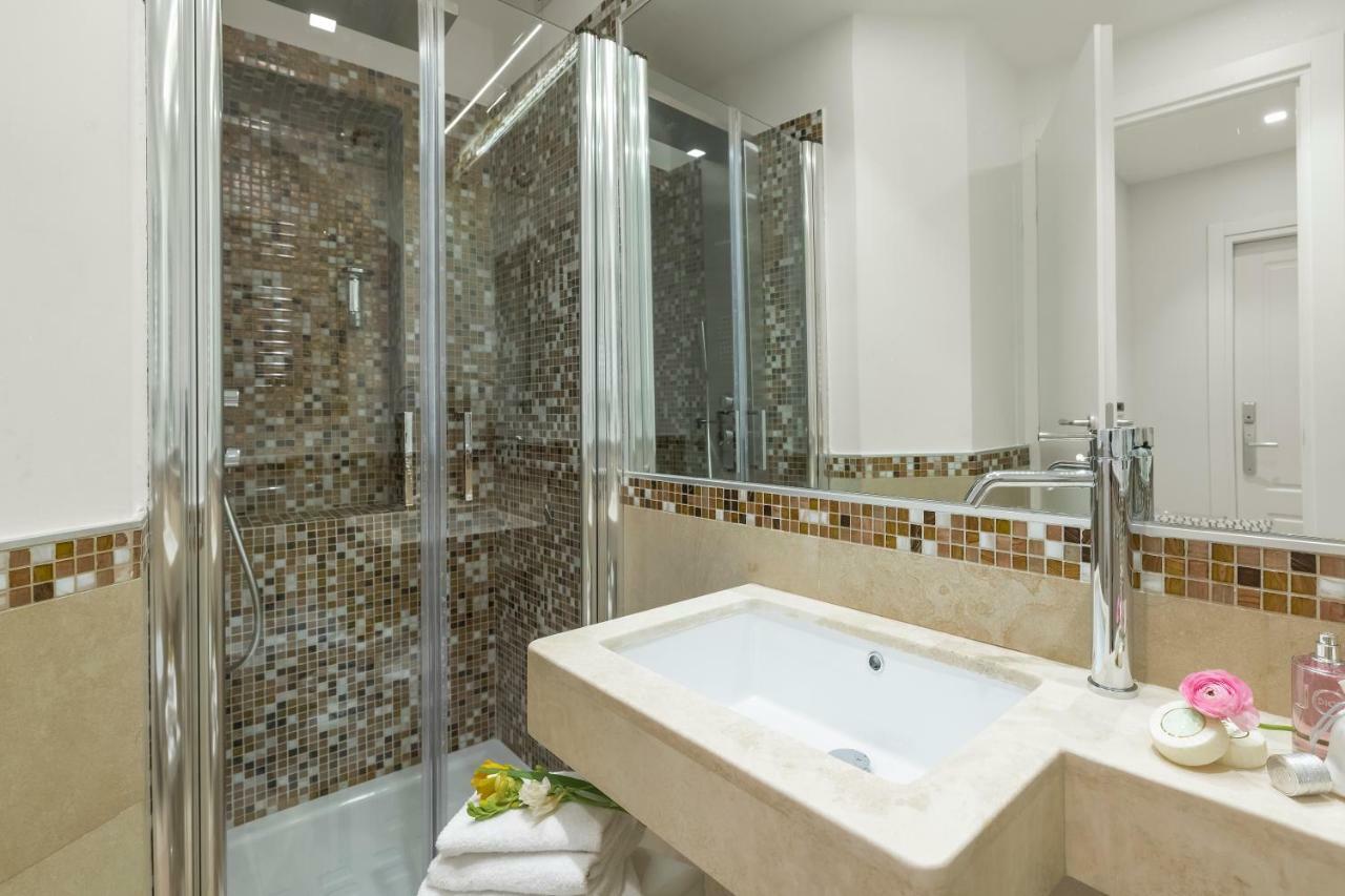 เรซิเดนซา ซานาร์เดลลี Bed & Breakfast โรม ภายนอก รูปภาพ